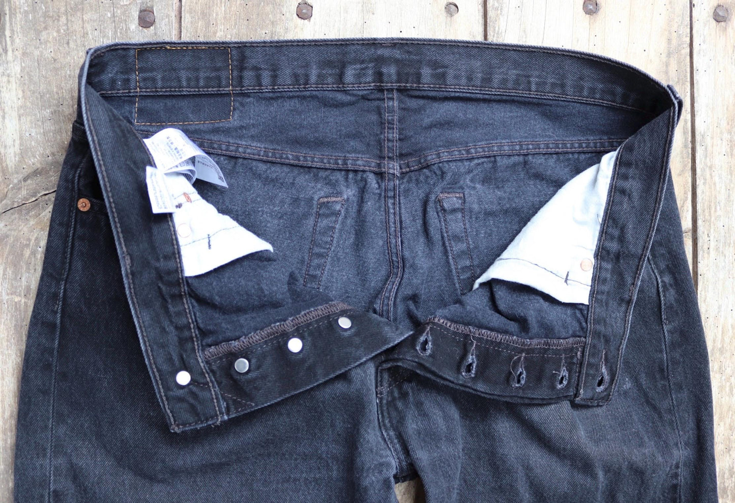 Vintage Levis 501 jeans - black denim - 36" x 34"