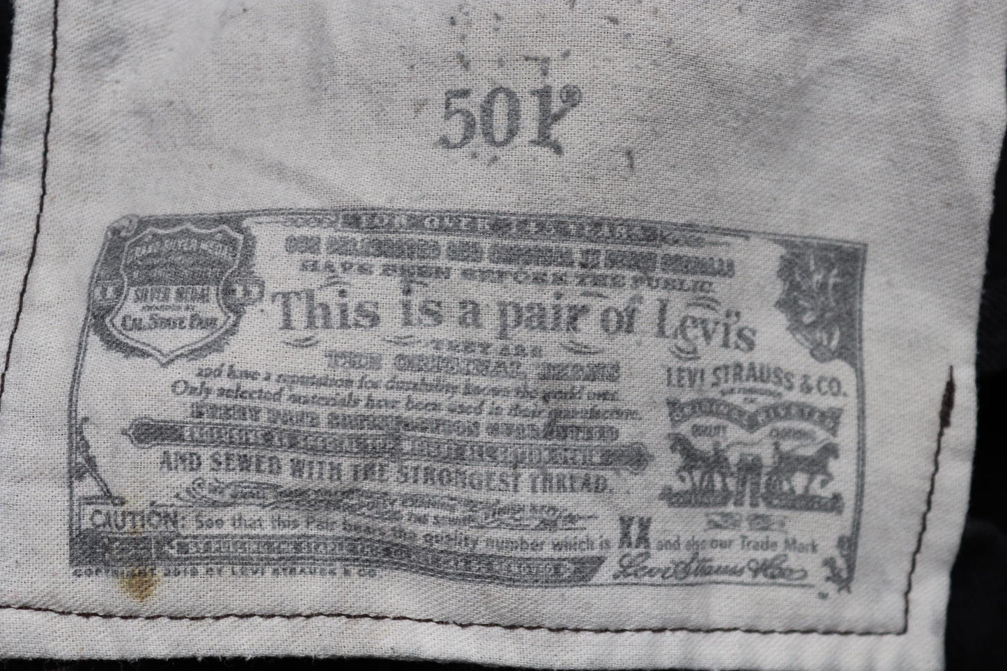 Vintage Levis 501 jeans - black denim - 36" x 34"