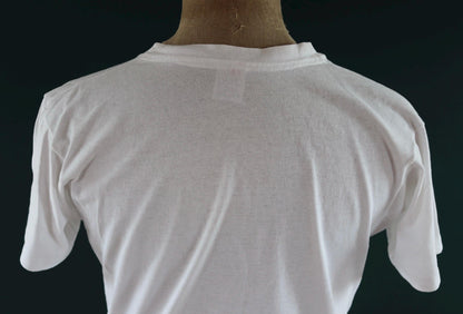 Vintage 1990s Hanes v neck t shirt - single stitch - plain white tee - 40” chest