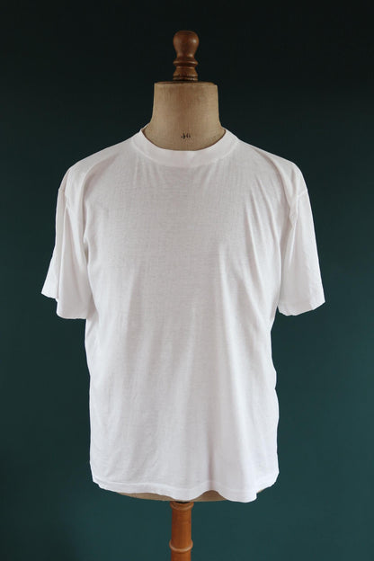 Vintage 1980s t shirt - plain white tee - 44” chest