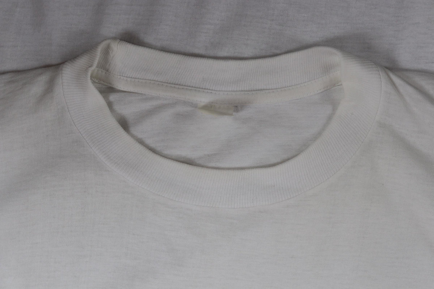 Vintage 1980s t shirt - plain white tee - 44” chest