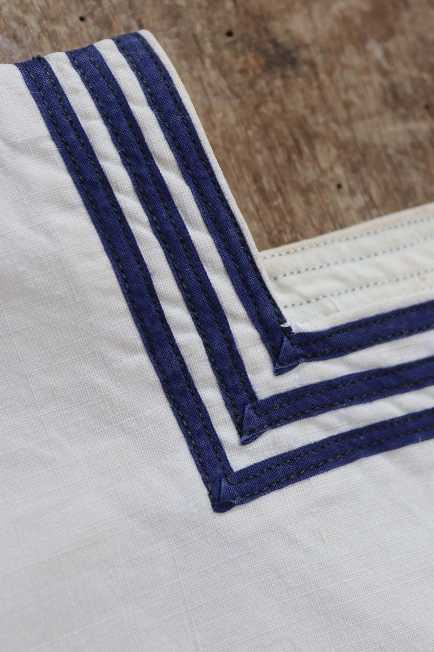 Vintage 1940s French linen sailor shirt - Marine Nationale - naval jumper - military workwear - 37” chest