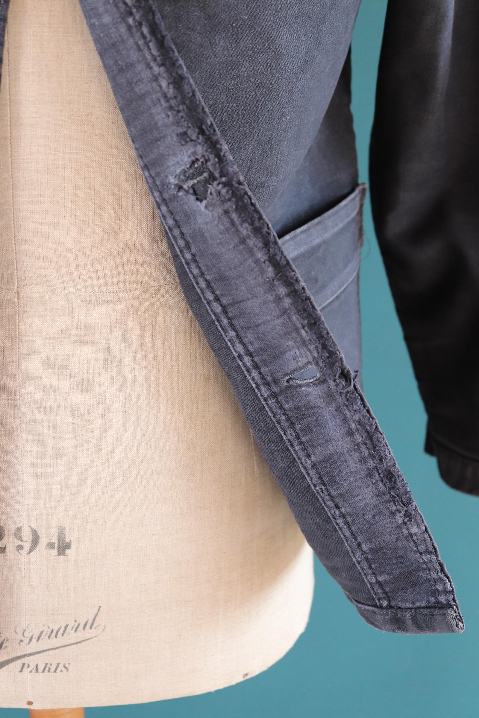 Vintage black moleskin chore jacket - Le Mont St Michel - 1940s French workwear coat - 42" chest