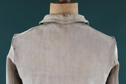 Vintage 1930s French hunting jacket - 1940s workwear - velours cotele - corduroy chore coat - 41” chest