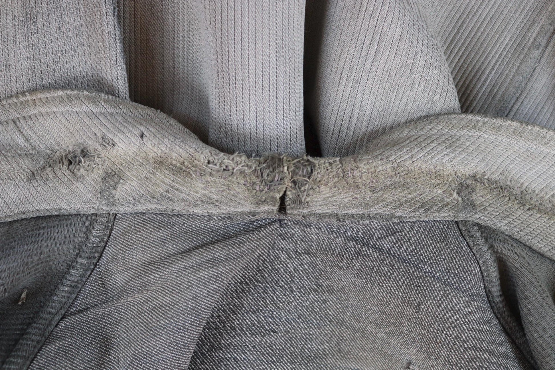 Vintage 1930s French hunting jacket - 1940s workwear - velours cotele - corduroy chore coat - 41” chest