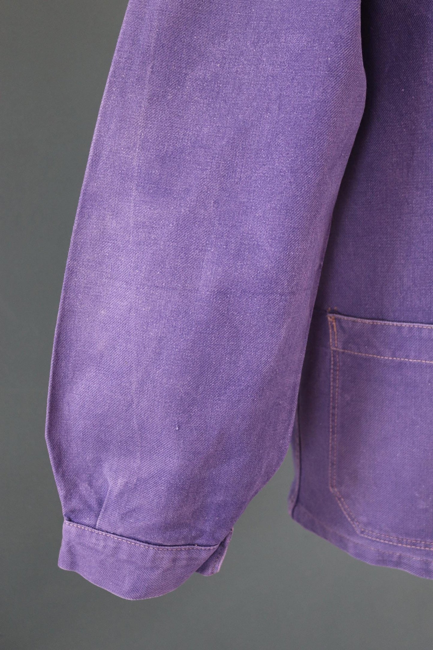 Vintage 1960s French workwear jacket - Vêtra - blue cotton twill chore coat - 42” chest