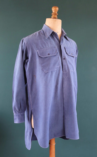 Vintage 1940s French workwear shirt - faded blue cotton - 48” chest