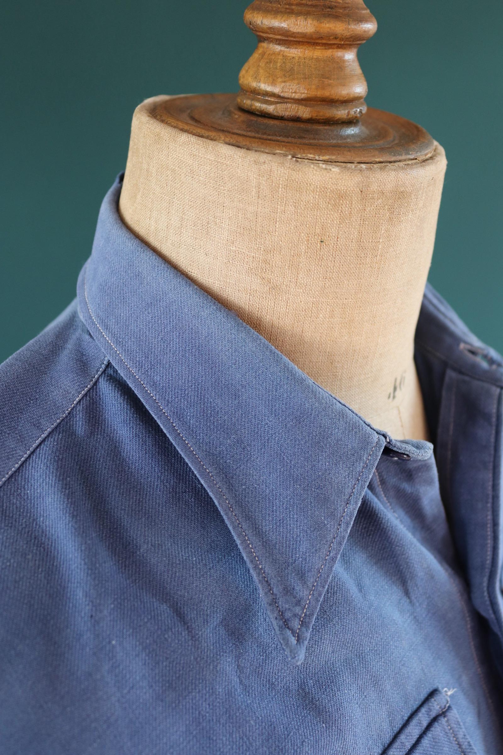Vintage 1940s French workwear shirt - faded blue cotton - 48” chest