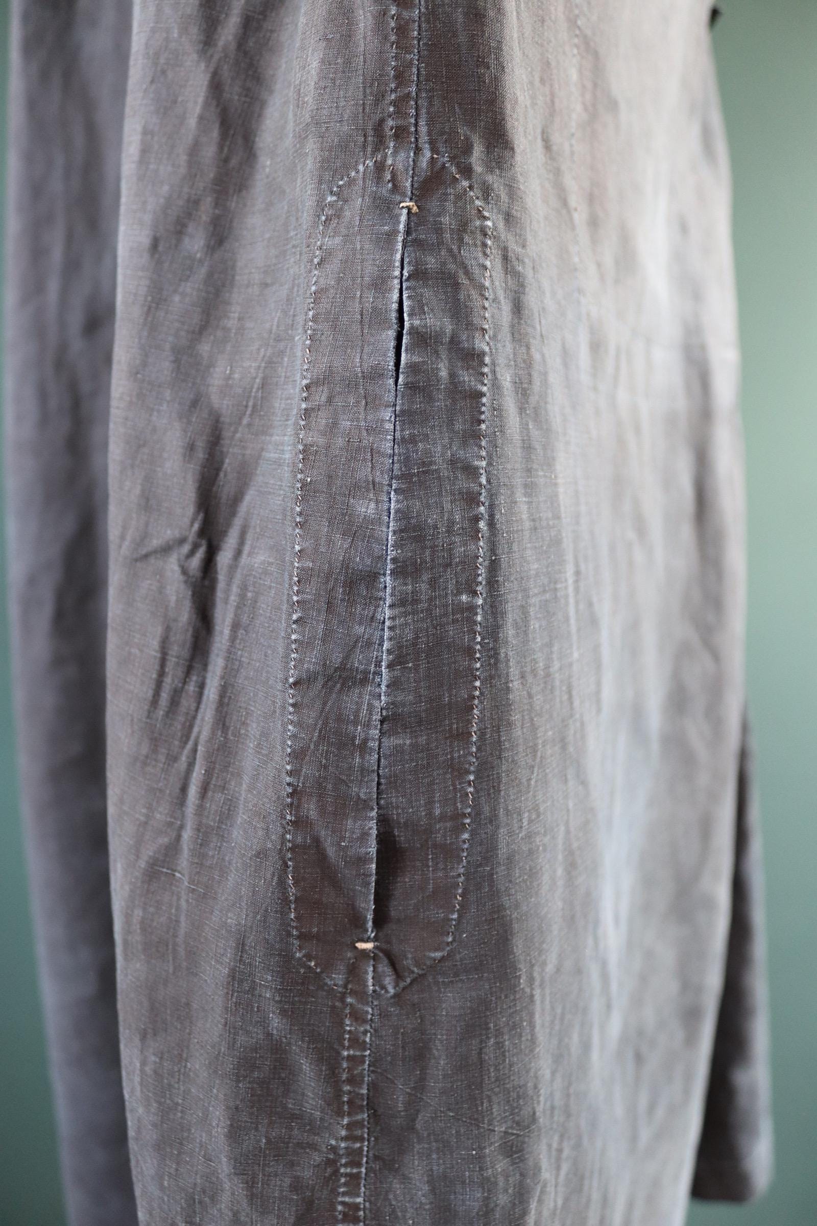 Antique 1900s French indigo biaude - linen workwear smock - 64" chest