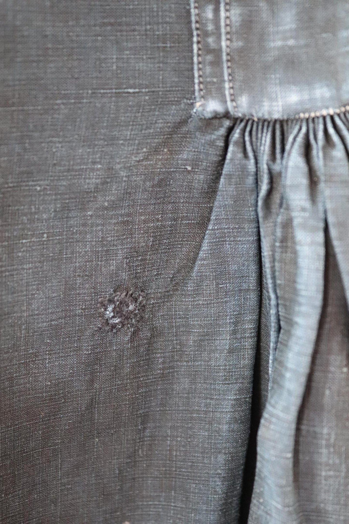 Antique 1900s French indigo biaude - linen workwear smock - 64" chest