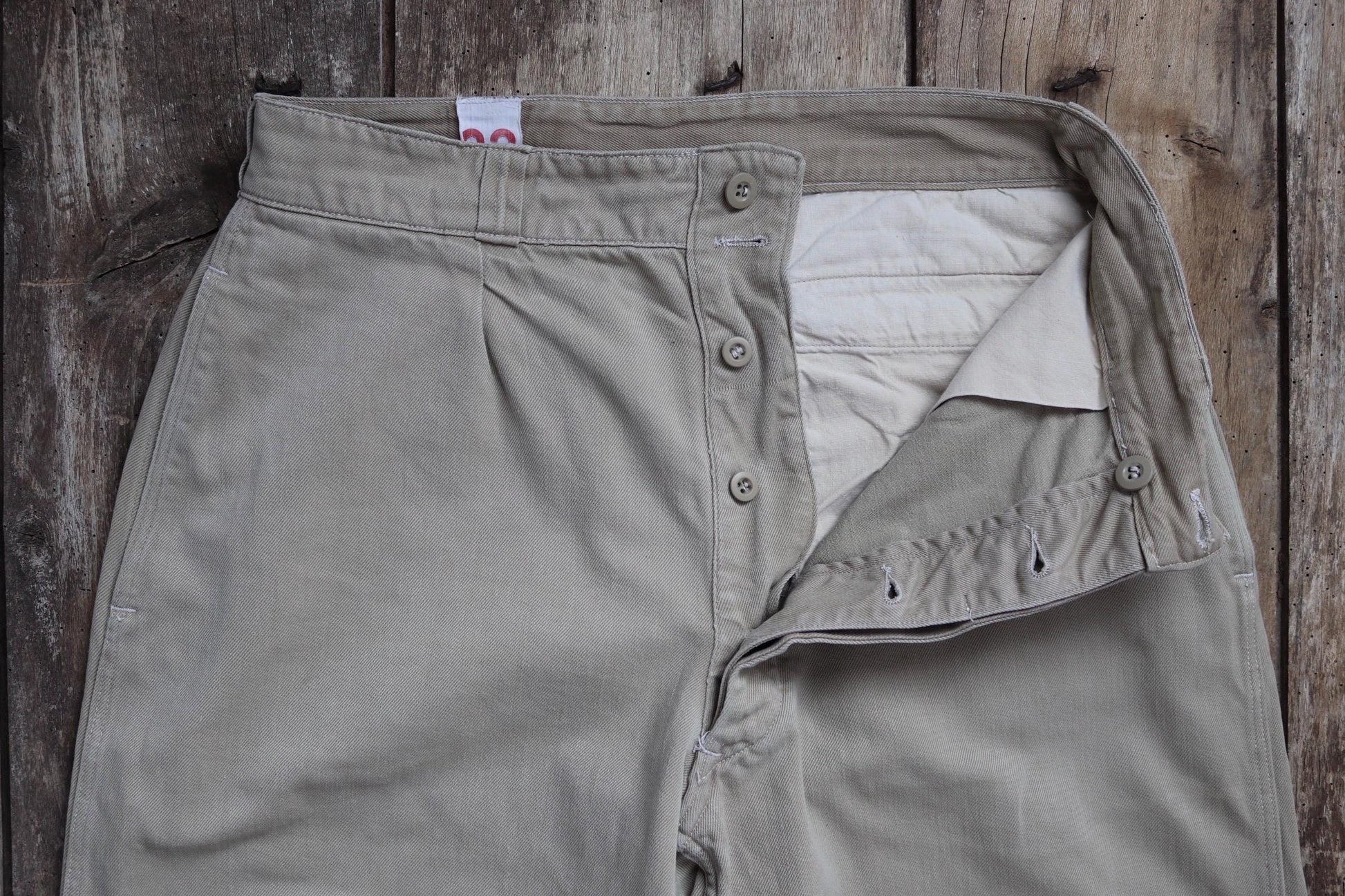 Vintage 1960s French army chinos - military trousers - pleated pants - 32" x 29"
