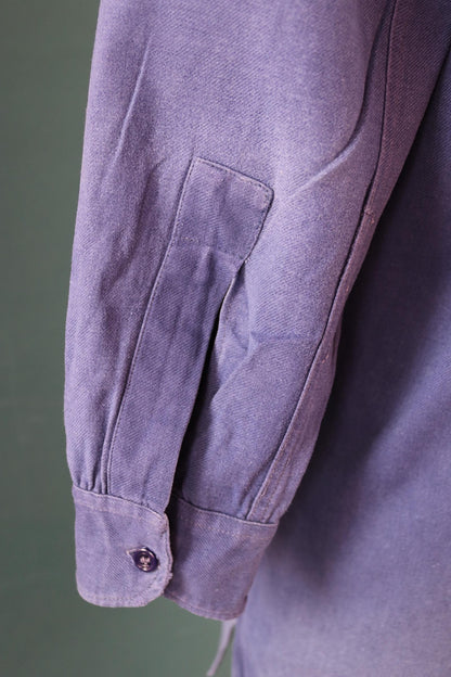 Vintage 1940s French workwear shirt - faded blue cotton - darned and repaired - 44” chest