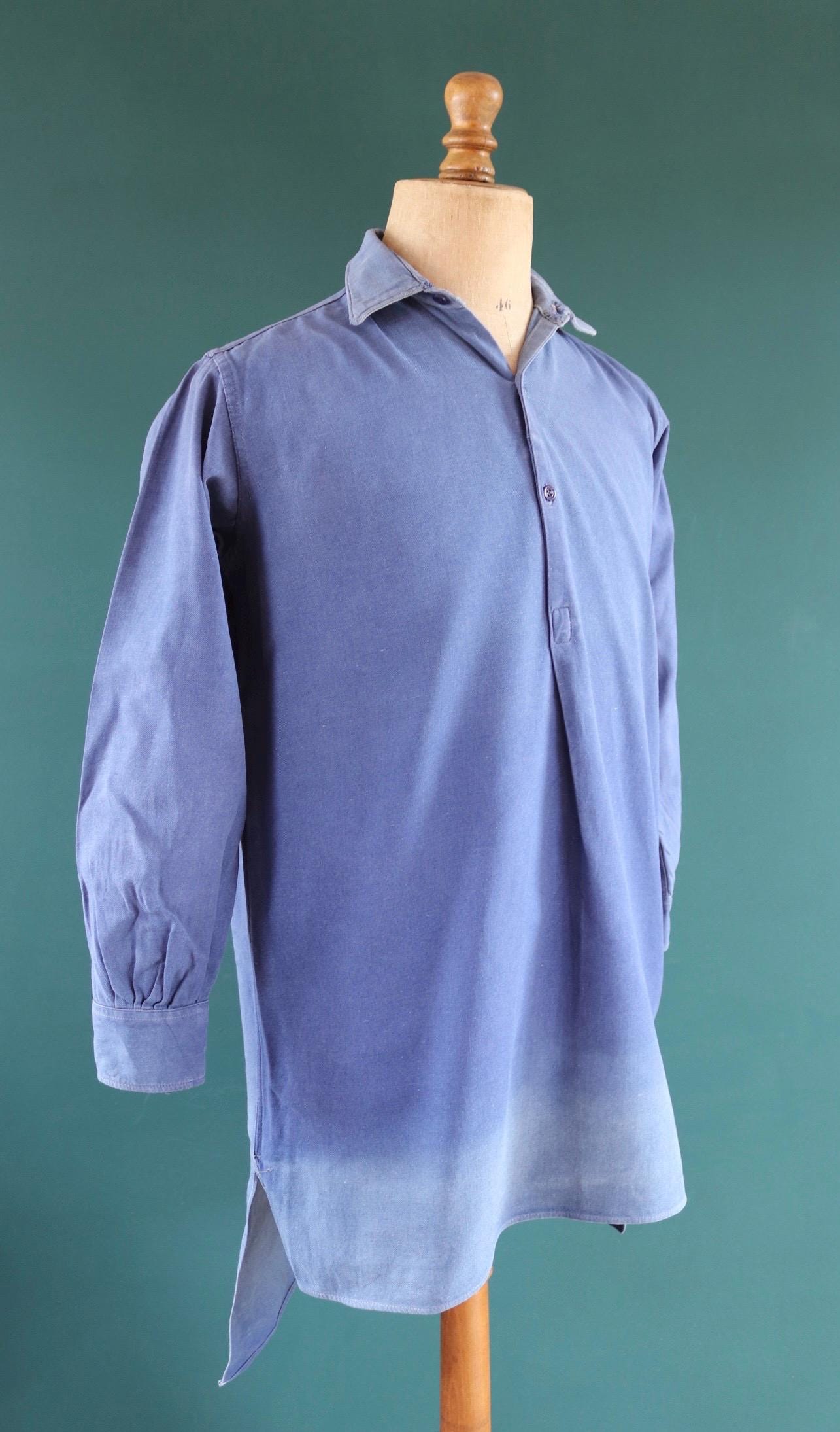 Vintage 1940s French workwear shirt - faded blue cotton - darned and repaired - 44” chest