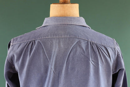 Vintage 1940s French workwear shirt - faded blue cotton - darned and repaired - 44” chest