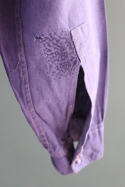 Vintage 1940s French workwear shirt - faded blue cotton - darned and repaired - 44” chest