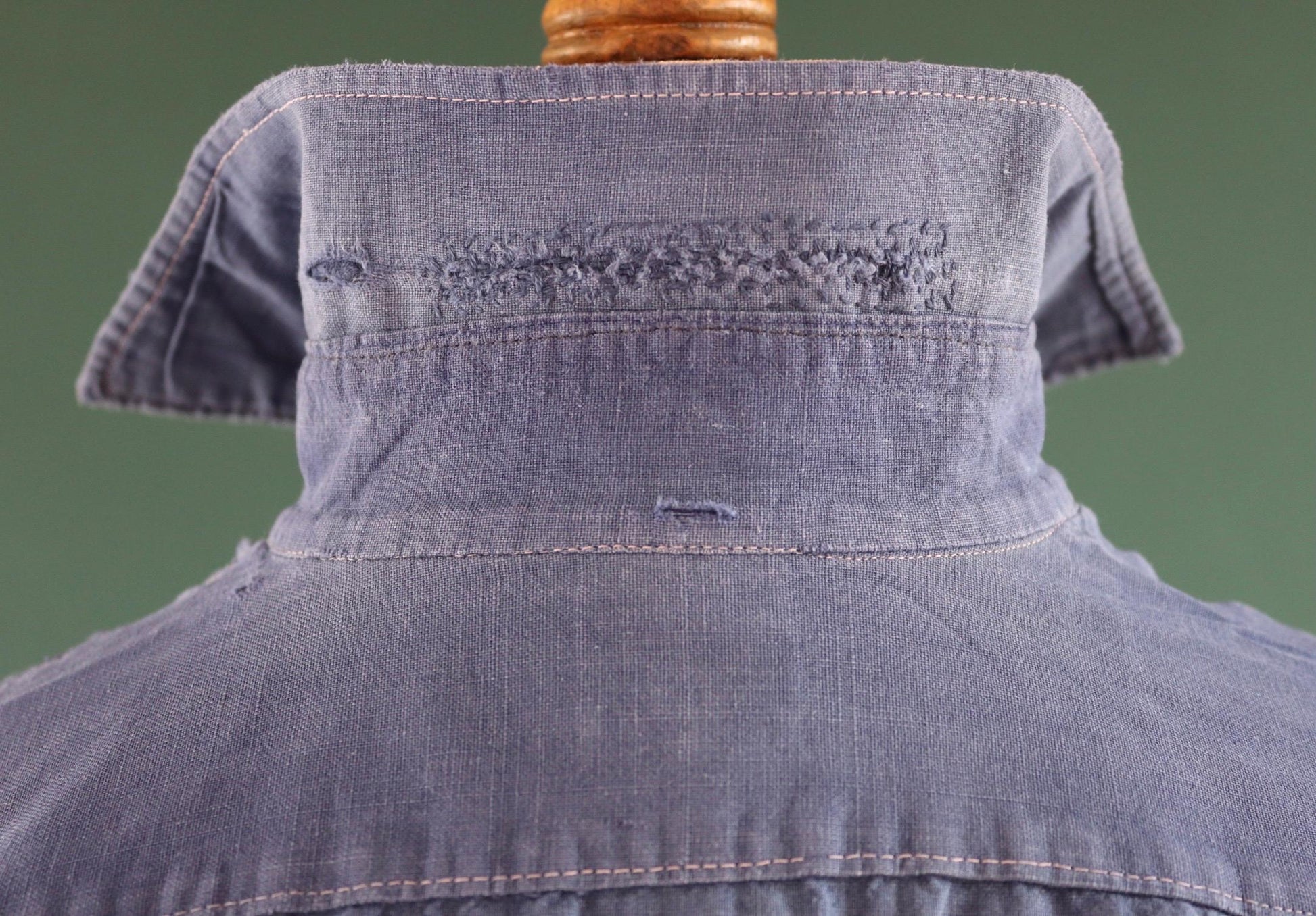 Vintage 1940s French workwear shirt - faded blue cotton - darned and repaired - 44” chest