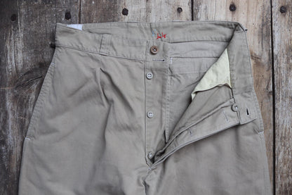 Vintage 1950s French army chinos - military trousers - pleated pants - 30" x 29"