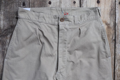 Vintage 1950s French army chinos - military trousers - pleated pants - 30" x 29"