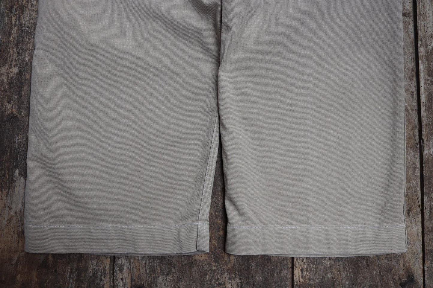 Vintage 1950s French army chinos - M52 military trousers - pleated pants - 29" x 29"