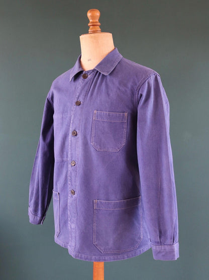 Vintage 1960s French workwear jacket - Vêtra - blue cotton twill chore coat - 42” chest