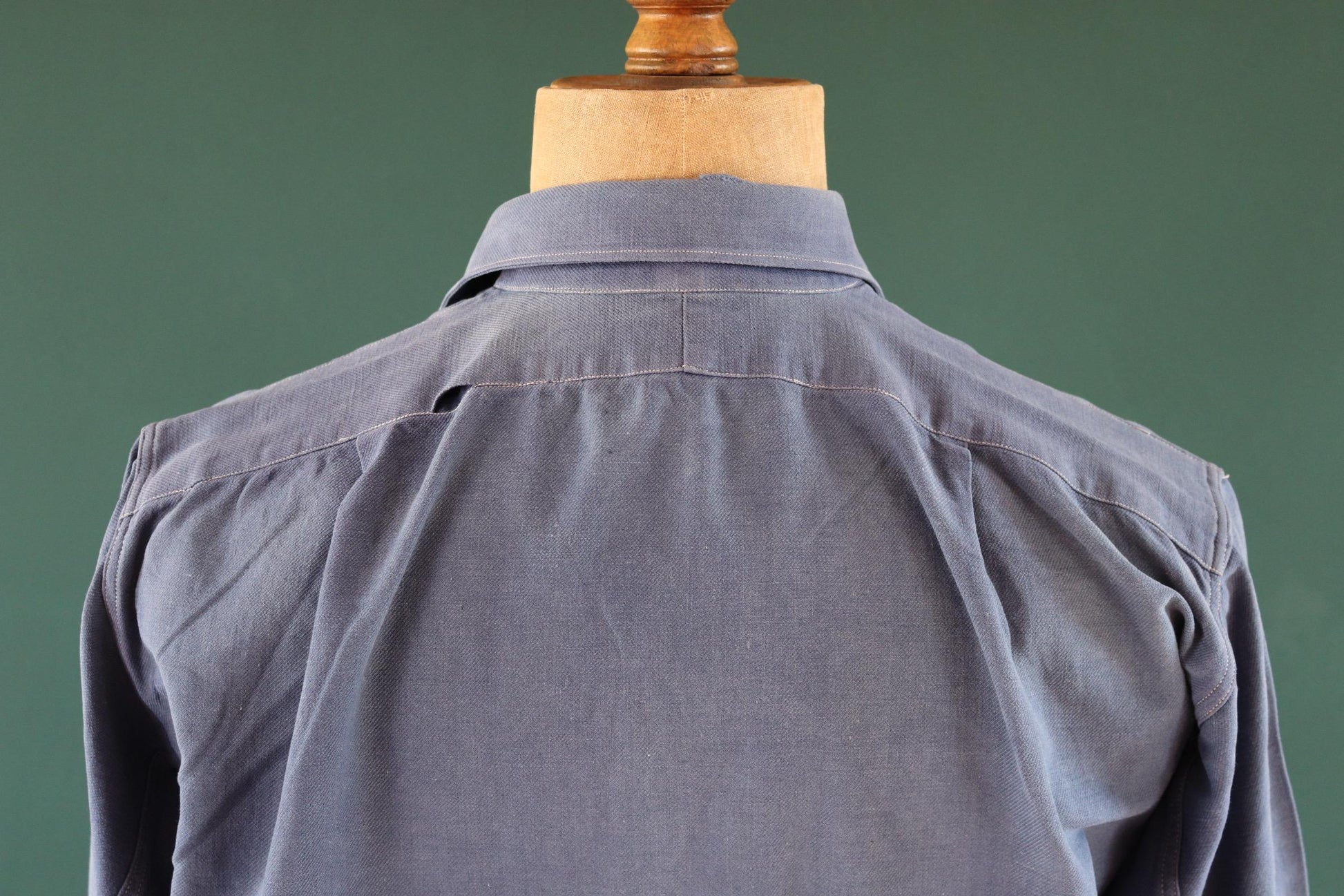 Vintage 1940s French workwear shirt - faded blue cotton - 48” chest