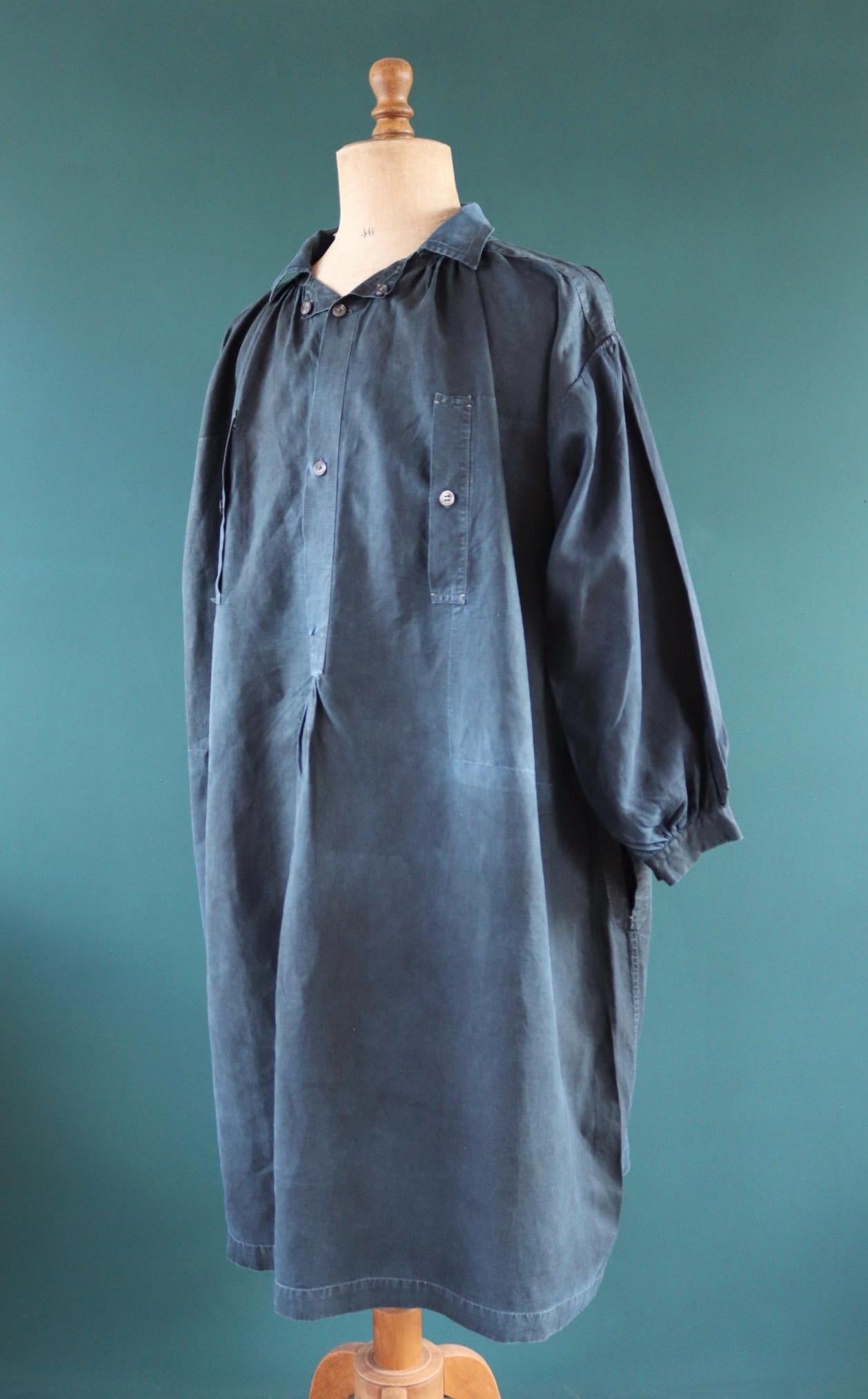 Antique 1900s French indigo biaude - linen workwear smock - 64" chest
