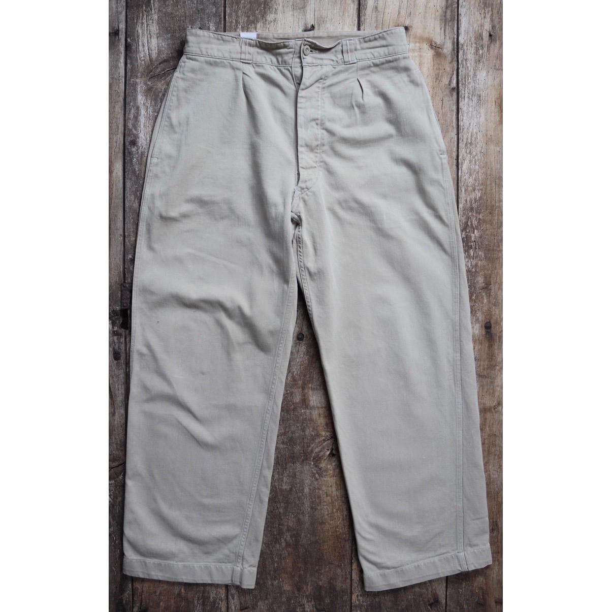 Vintage 1960s French army chinos - military trousers - pleated pants - 32" x 29"