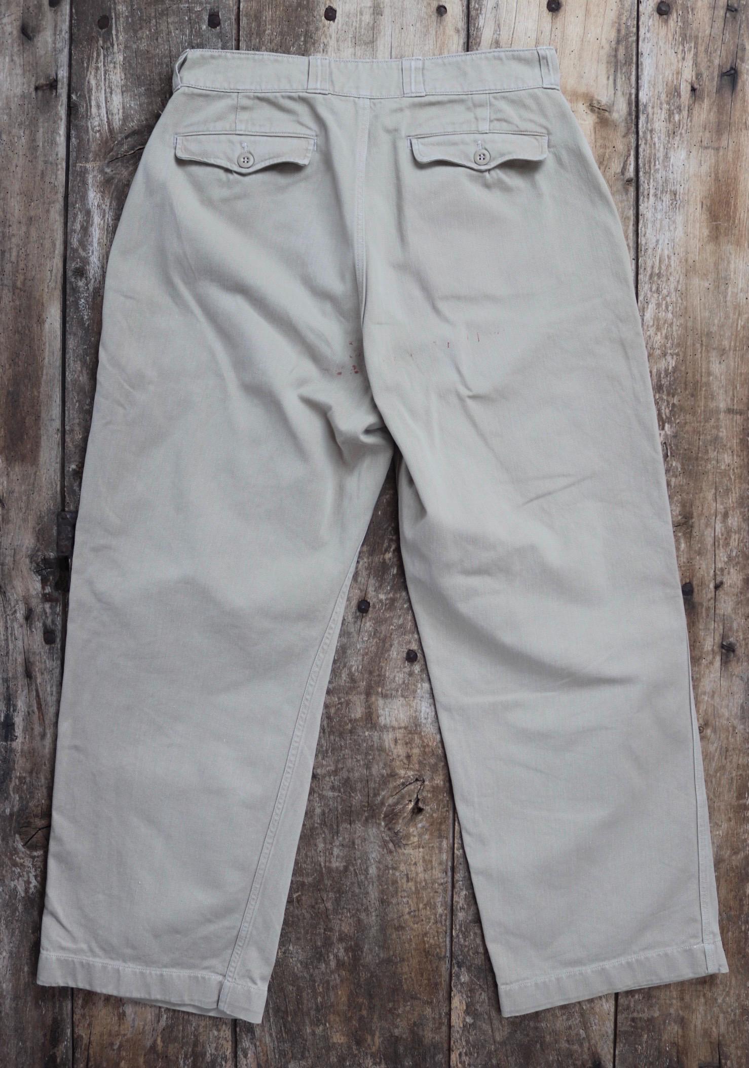 Vintage 1960s French army chinos - military trousers - pleated pants - 32" x 29"