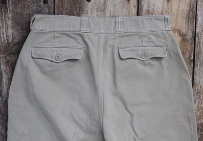 Vintage 1960s French army chinos - military trousers - pleated pants - 32" x 29"