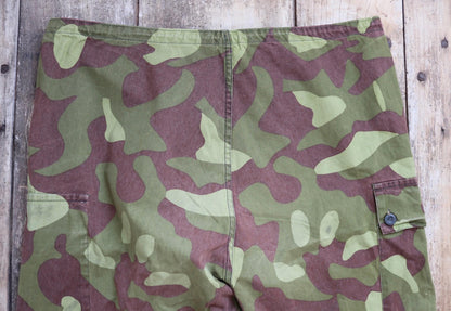 Vintage 1990s Finnish M62 camo trousers - windproof paratrooper pants - 40” x 28”