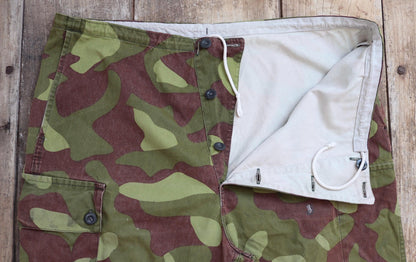Vintage 1990s Finnish M62 camo trousers - windproof paratrooper pants - 40” x 28”