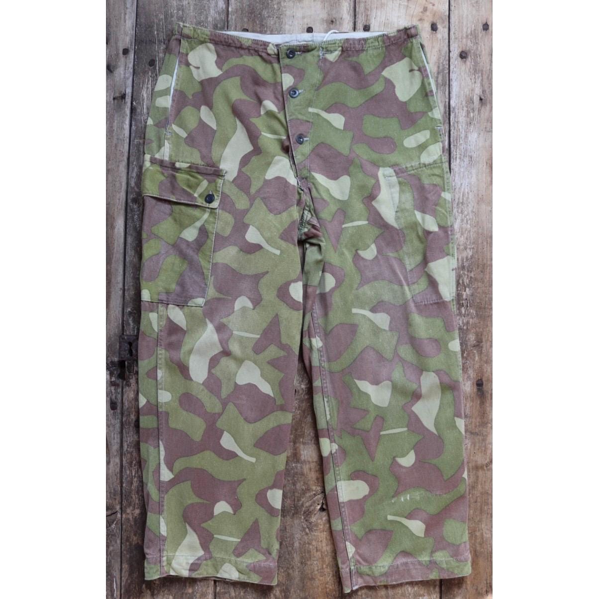 Vintage 1970s Finnish M62 camo trousers - windproof paratrooper pants - 37” x 28”