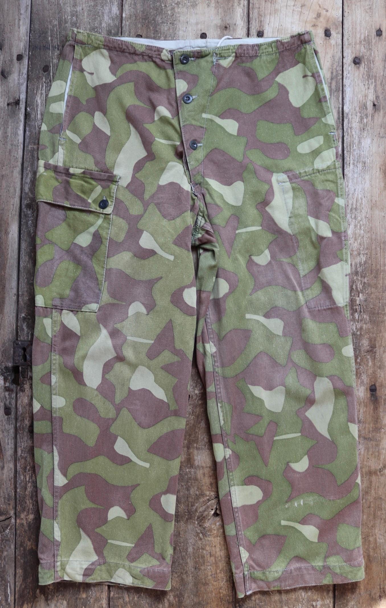 Vintage 1970s Finnish M62 camo trousers - windproof paratrooper pants - 37” x 28”