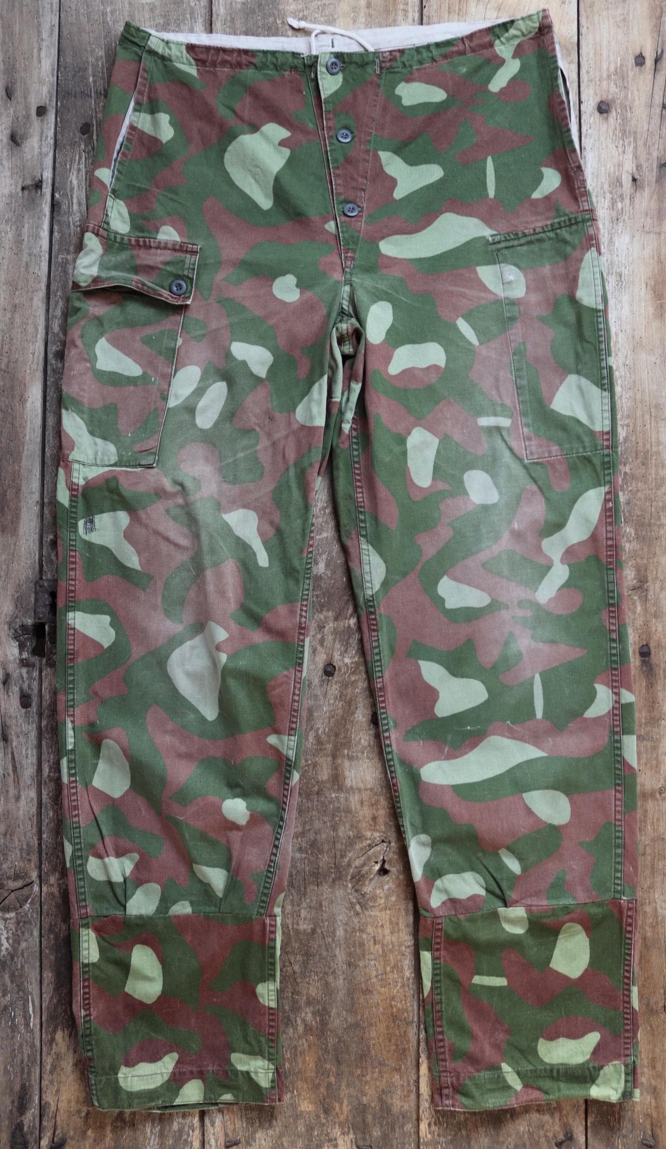 Vintage 1980s Finnish M62 camo trousers - windproof paratrooper pants - 40” x 35”