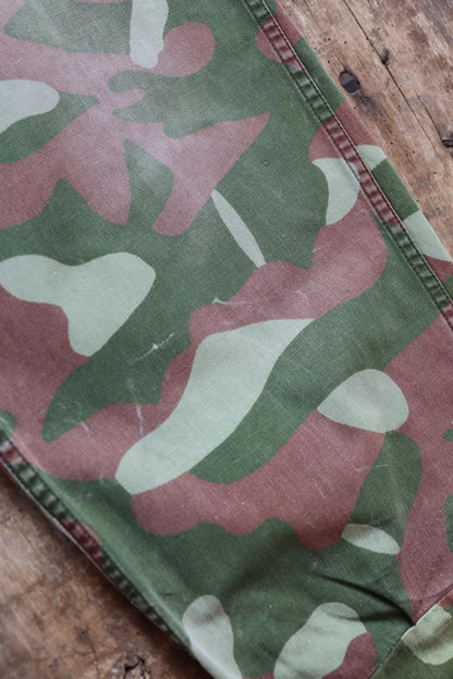 Vintage 1980s Finnish M62 camo trousers - windproof paratrooper pants - 40” x 35”