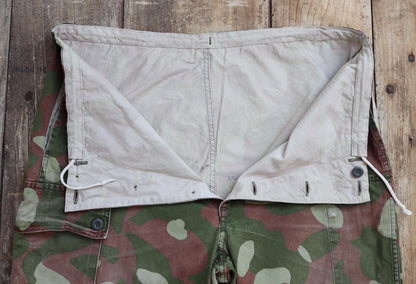 Vintage 1980s Finnish M62 camo trousers - windproof paratrooper pants - 40” x 35”
