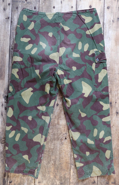Vintage 1980s Finnish M62 camo trousers - windproof paratrooper pants - 39” x 29”