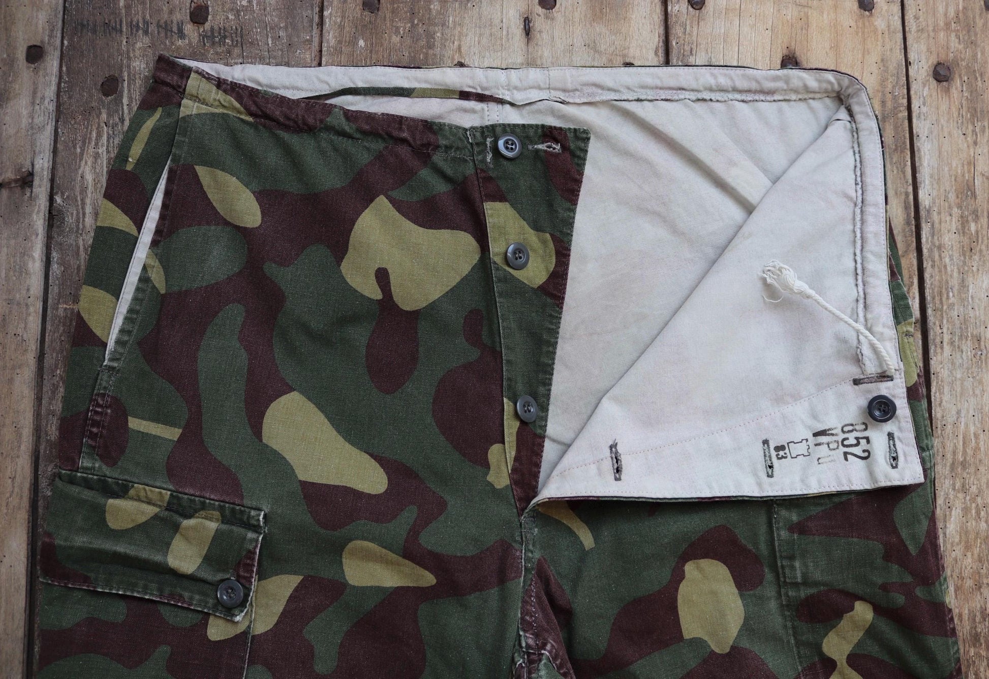 Vintage 1980s Finnish M62 camo trousers - windproof paratrooper pants - 39” x 29”