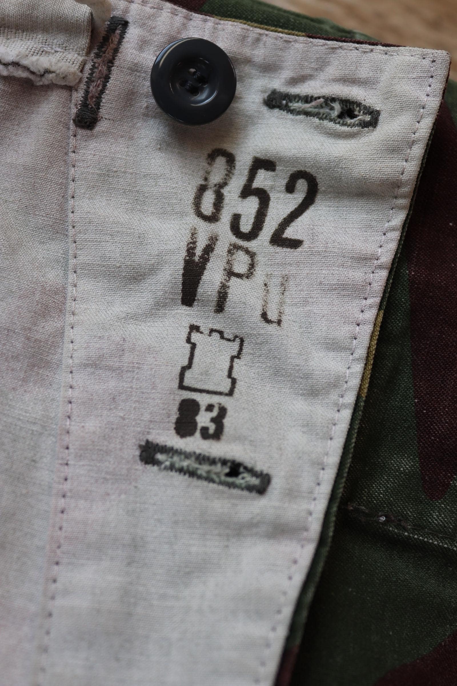 Vintage 1980s Finnish M62 camo trousers - windproof paratrooper pants - 39” x 29”