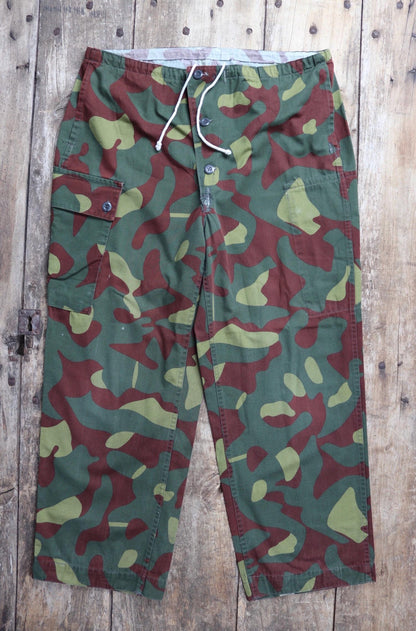 Vintage 1980s Finnish M62 camo trousers - windproof paratrooper pants - 37” x 27”