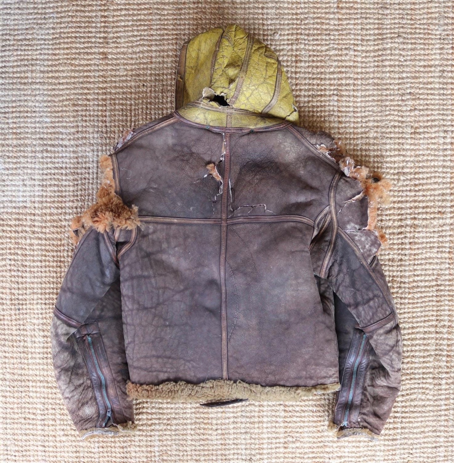 Vintage WW2 RAF Coastal Command jacket - Irvin sheepskin bomber - 42” chest