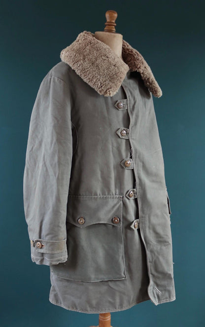 Vintage 1950s Swedish Livpäls sheepskin coat - military greatcoat - 48” chest