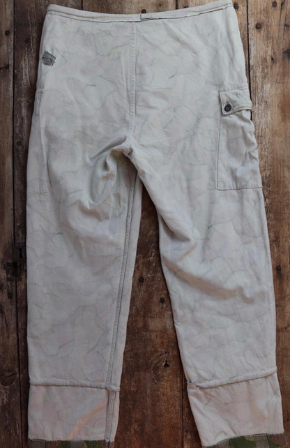 Vintage 1960s Finnish M62 camo trousers - windproof paratrooper pants - 37” x 33”
