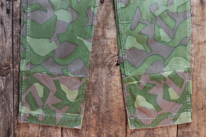 Vintage 1960s Finnish M62 camo trousers - windproof paratrooper pants - 38” x 33”