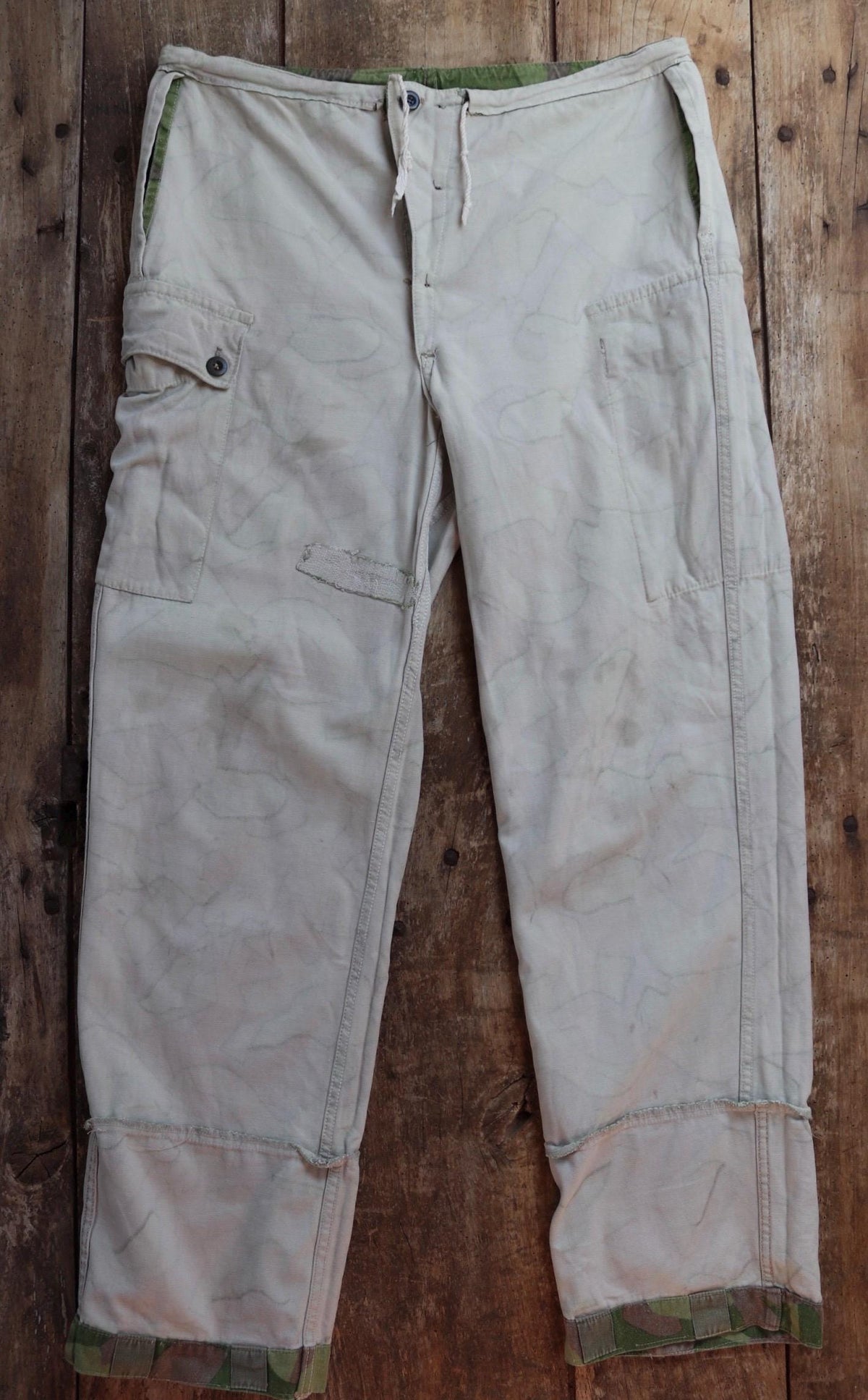 Vintage 1960s Finnish M62 camo trousers - windproof paratrooper pants - 37” x 33”