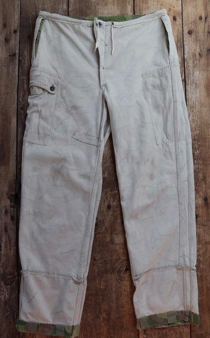 Vintage 1960s Finnish M62 camo trousers - windproof paratrooper pants - 37” x 33”