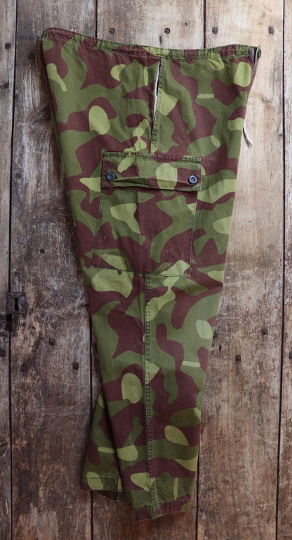 Vintage 1990s Finnish M62 camo trousers - windproof paratrooper pants - 38” x 28”