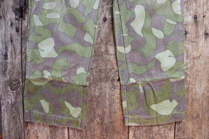 Vintage 1960s Finnish M62 camo trousers - windproof paratrooper pants - 36” x 33”
