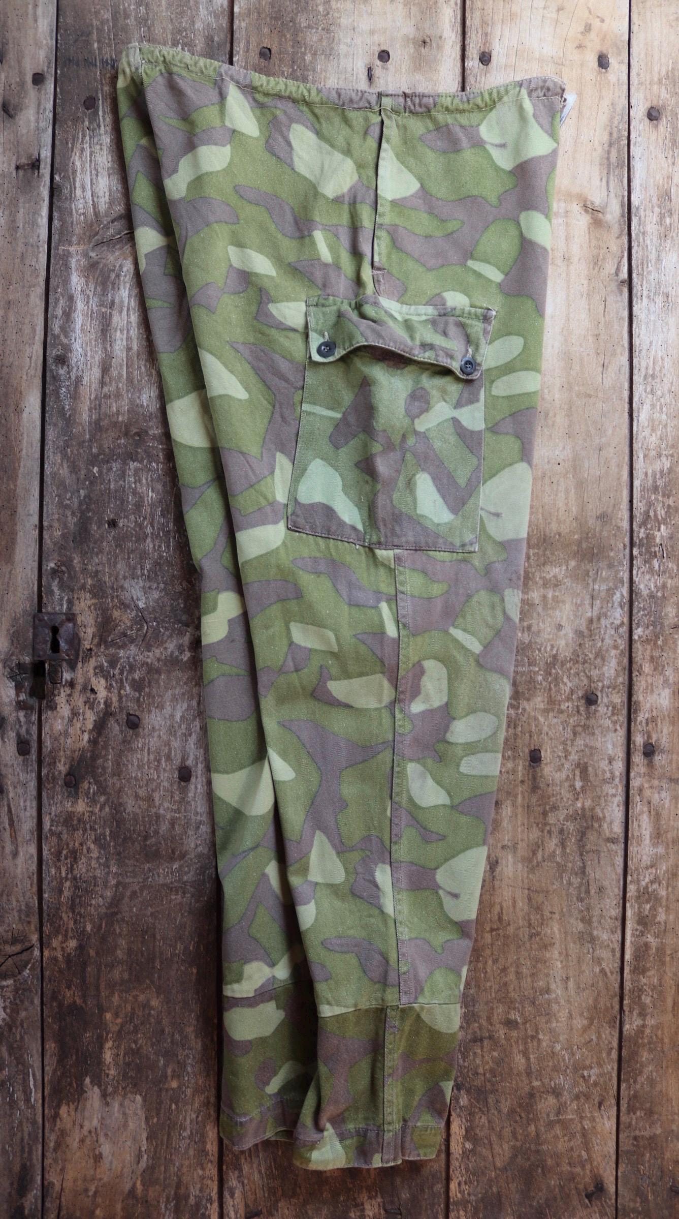 Vintage 1960s Finnish M62 camo trousers - windproof paratrooper pants - 36” x 33”