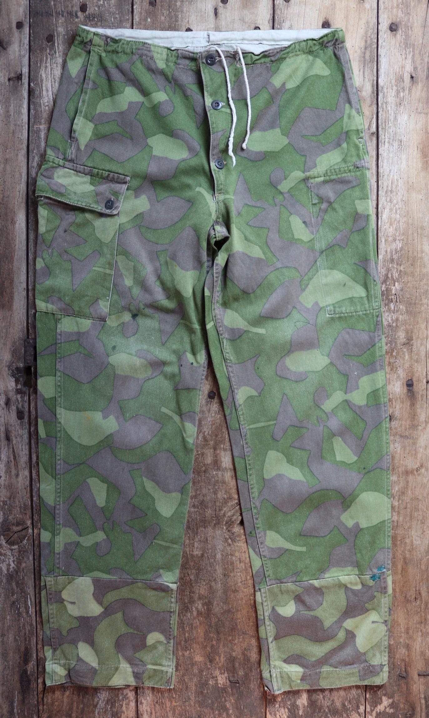 Vintage 1960s Finnish M62 camo trousers - windproof paratrooper pants - 37” x 33”